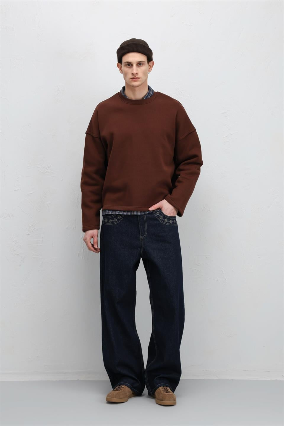 Relaxed-Fit Jeans with Pocket Details