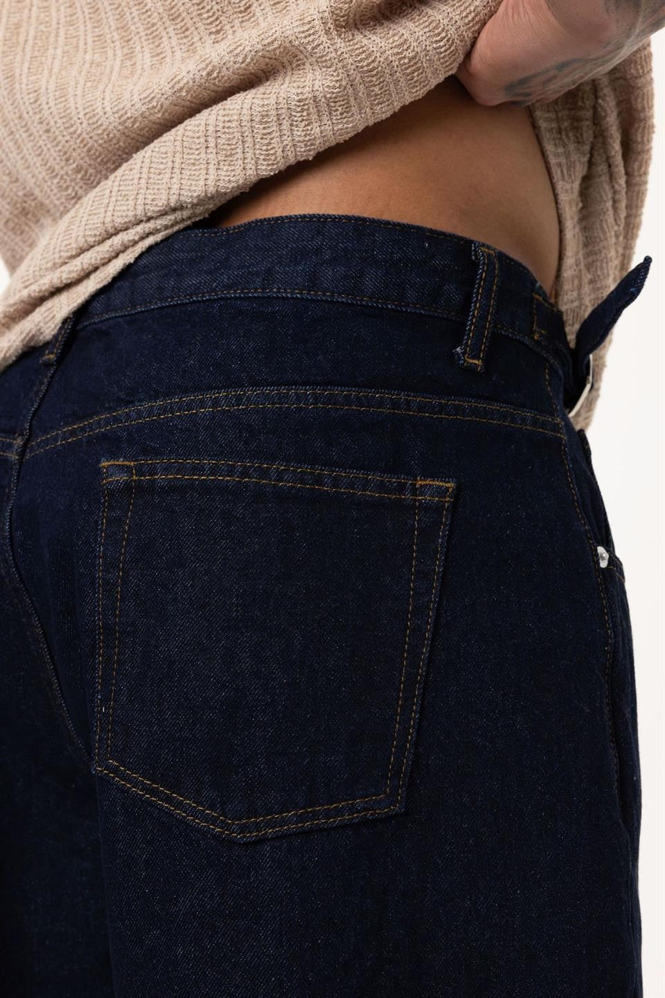 Relaxed-Fit Jeans