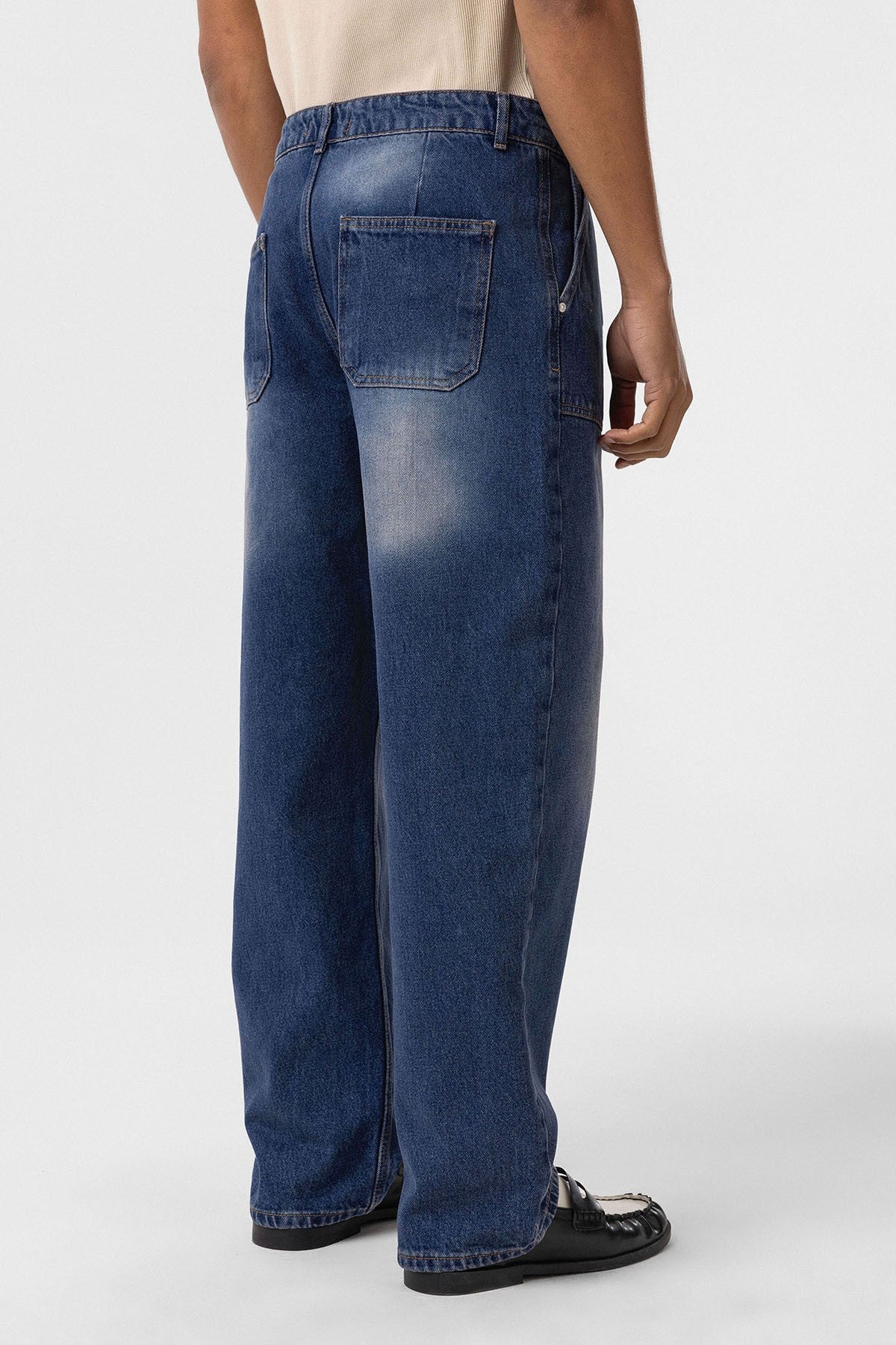Baggy-Fit Jeans with Detailed Pockets