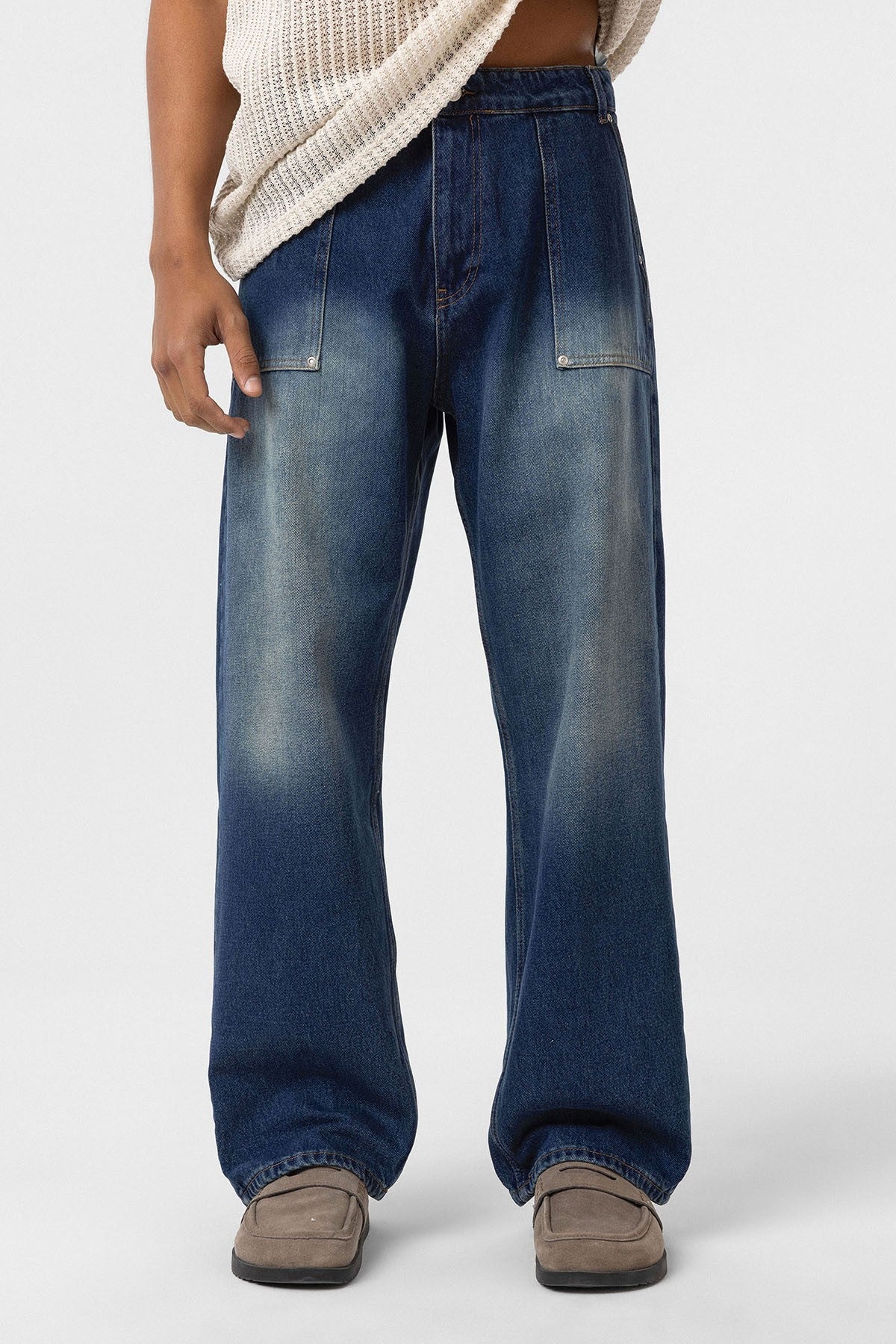 Baggy-Fit Jeans with Detailed Pockets