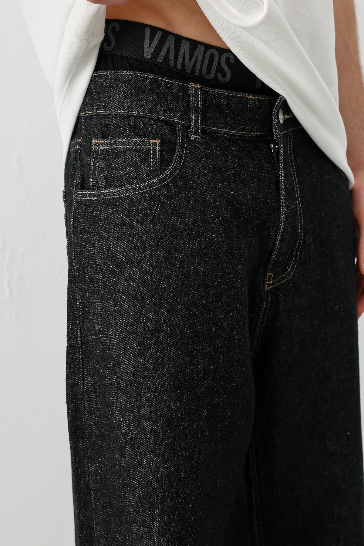 Baggy-Fit Jeans