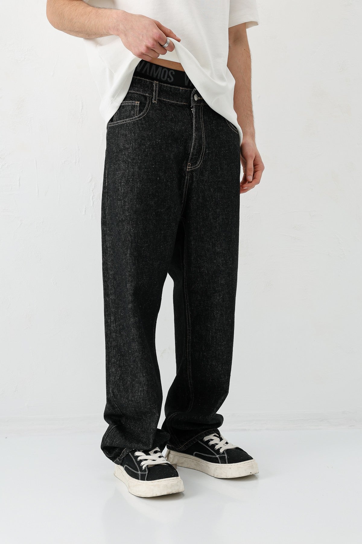 Baggy-Fit Jeans