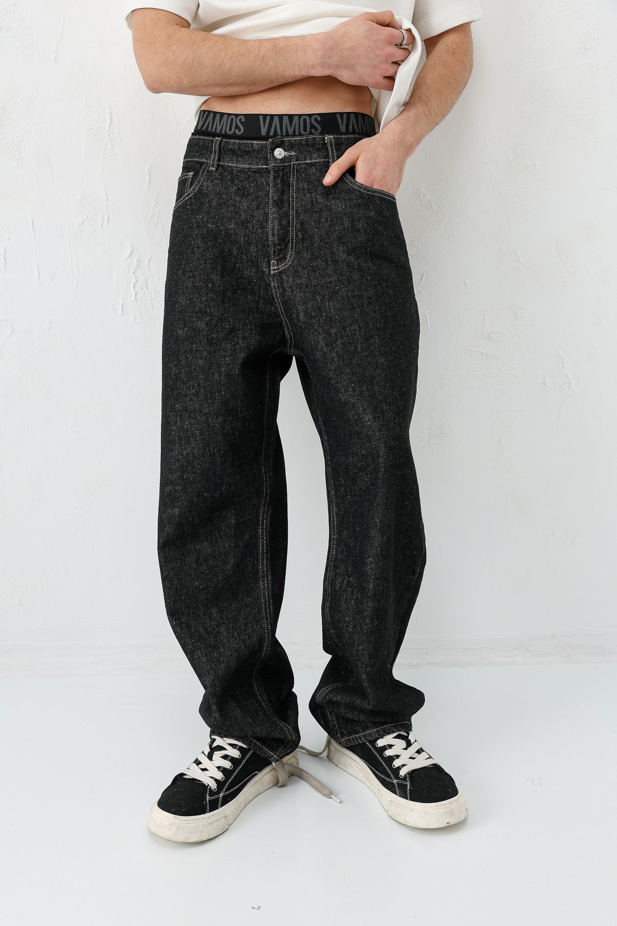 Baggy-Fit Jeans