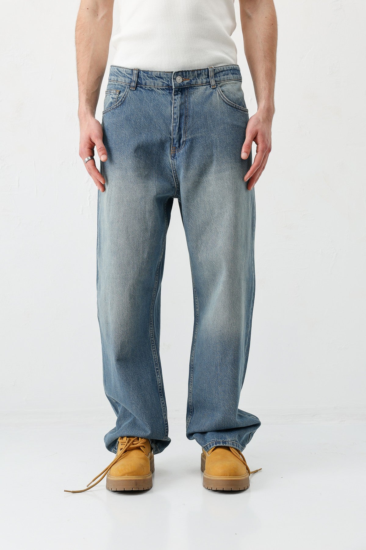 Baggy-Fit Jeans