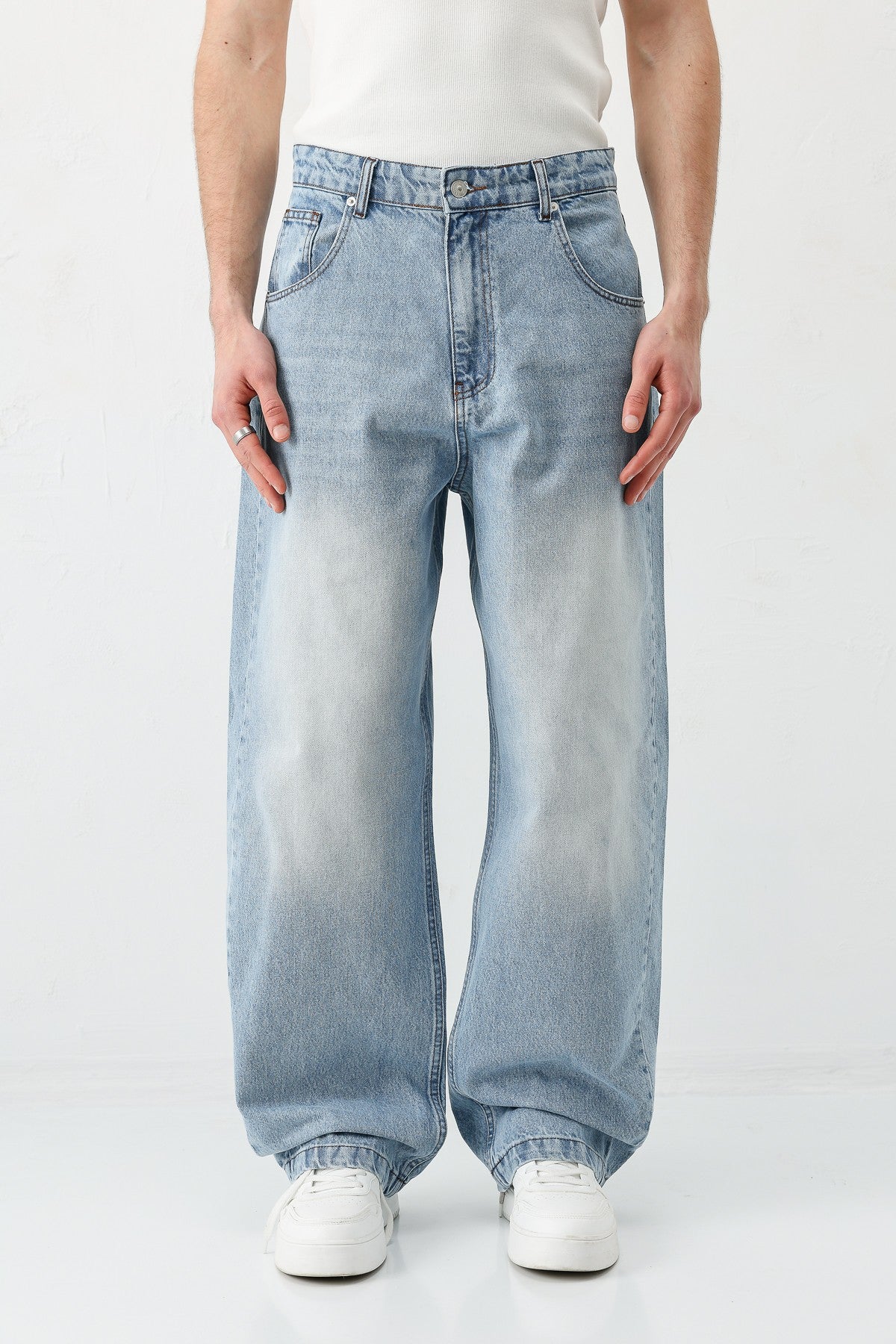 Super Baggy Fit Jeans