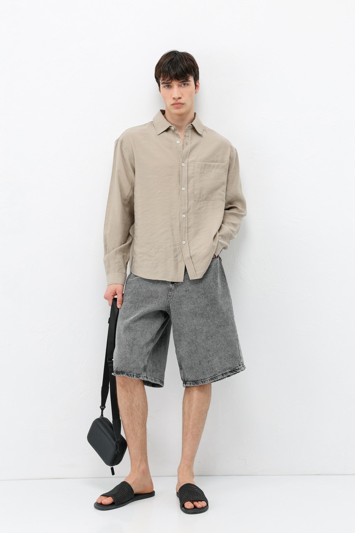 Oversized Shirt with Pockets Made of Modal Fabric