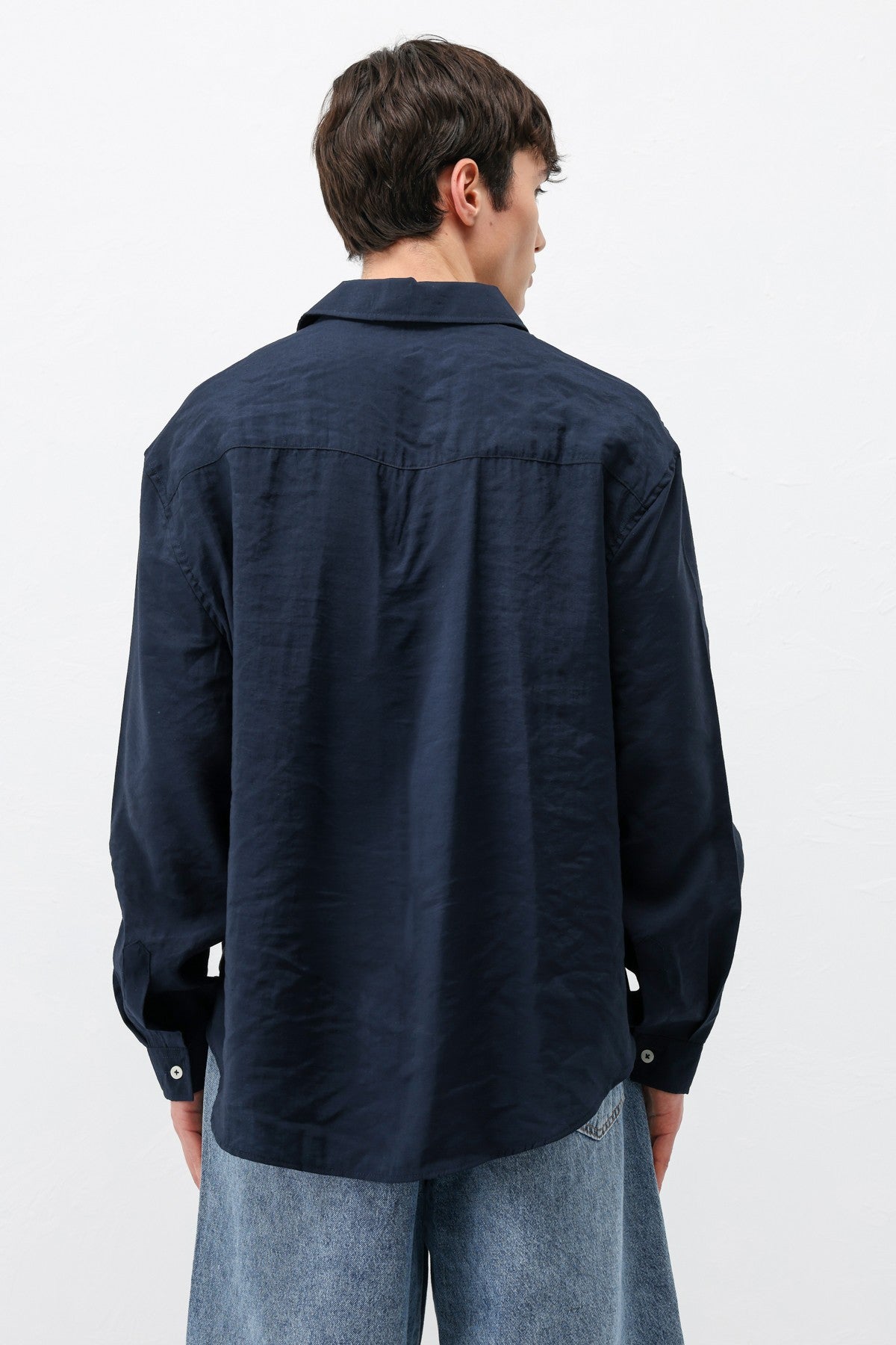 Oversized Shirt with Pockets Made of Modal Fabric