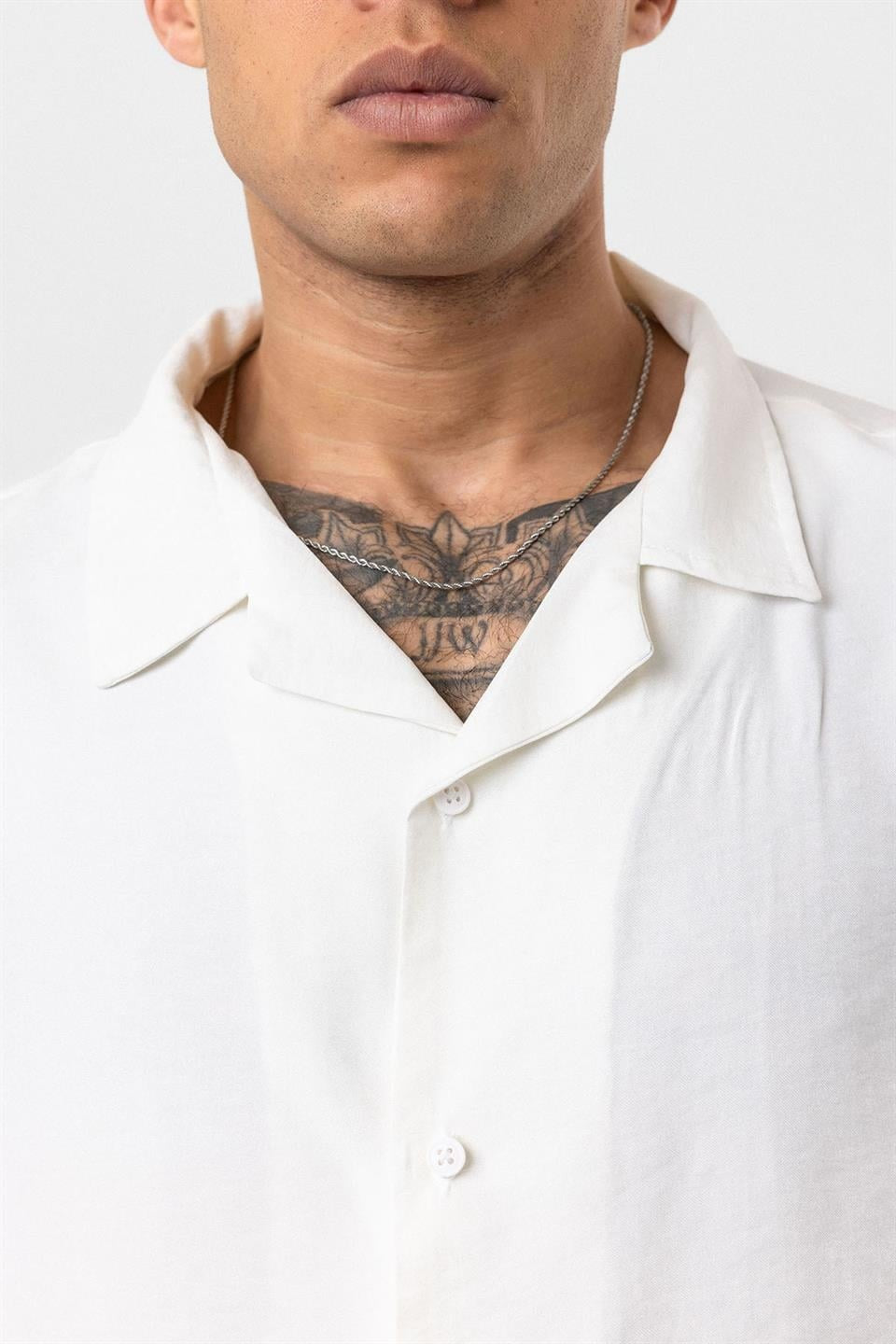 Oversized Short-Sleeve Shirt (Machine Washable)