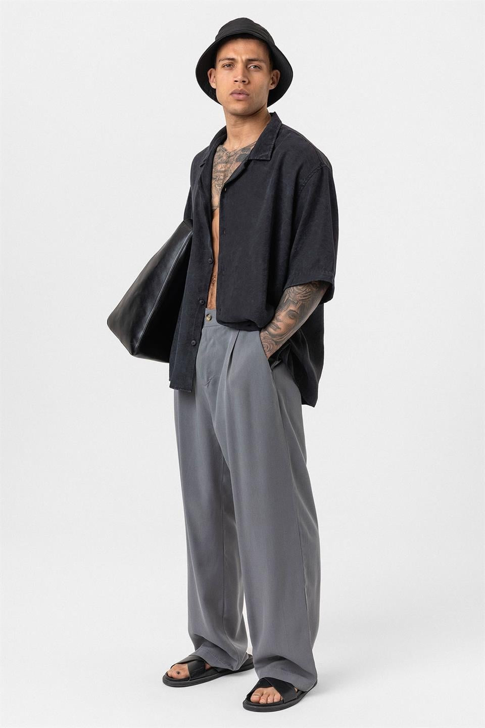 Oversized Short-Sleeve Shirt (Machine Washable)