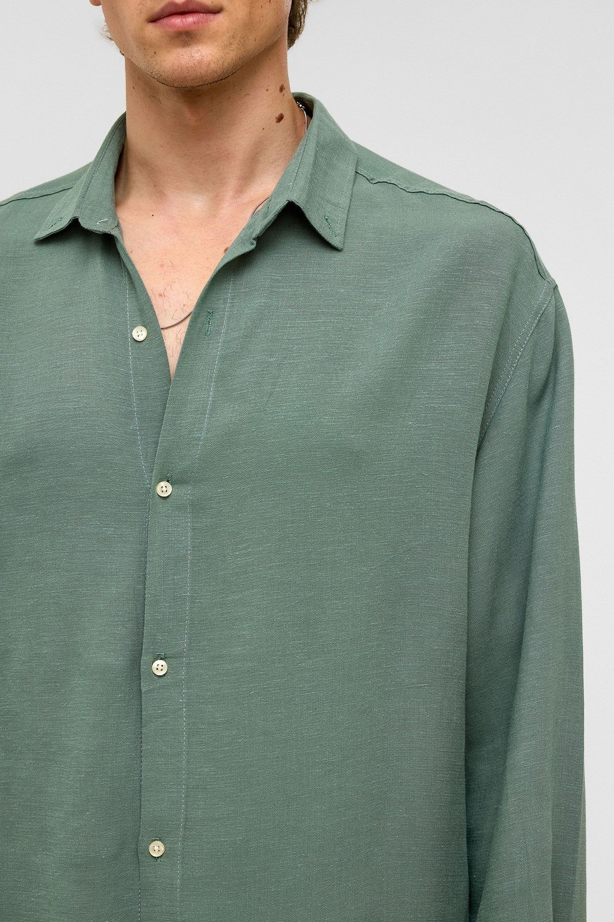 Oversized Long-Sleeved Linen Shirt