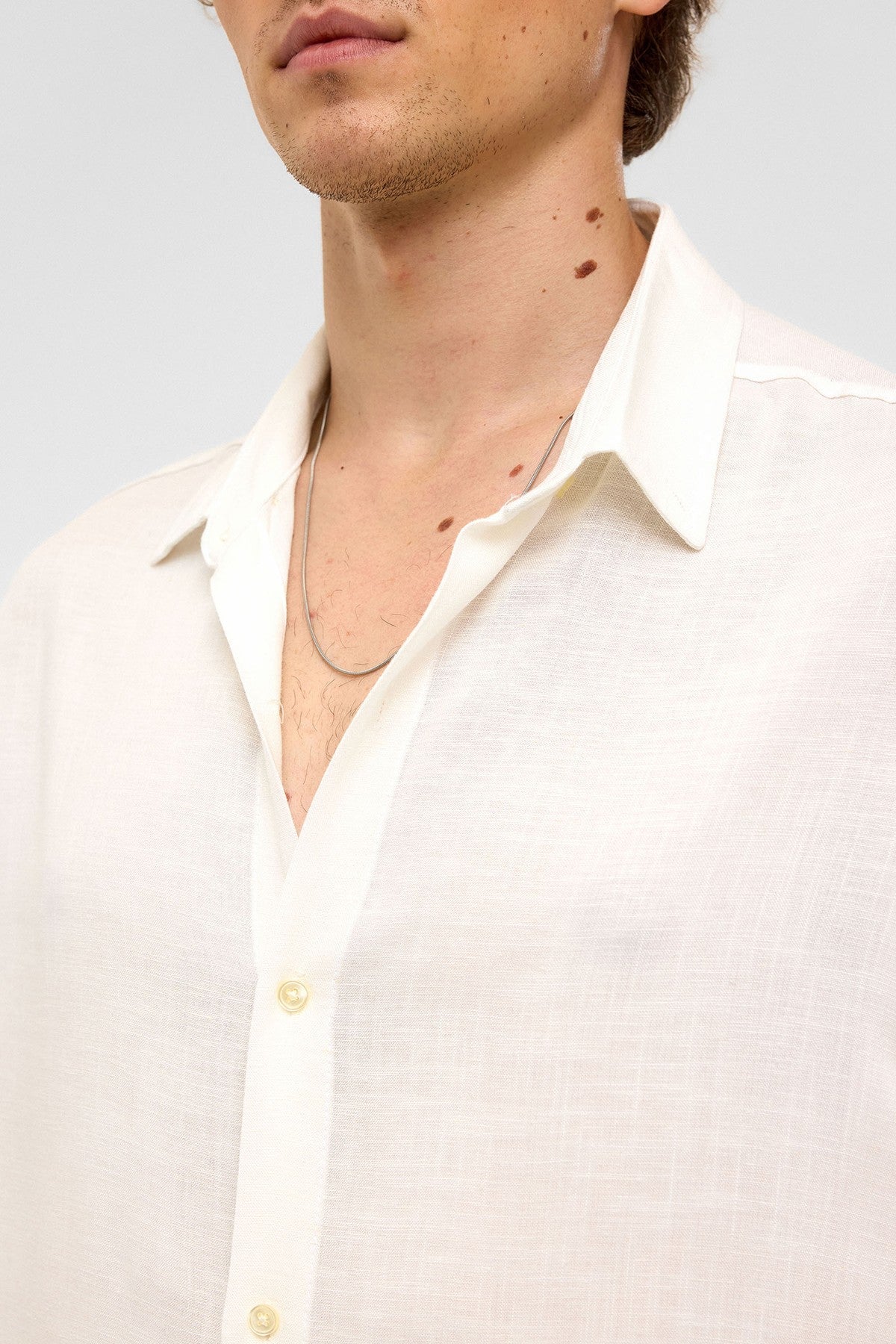 Oversized Long-Sleeved Linen Shirt