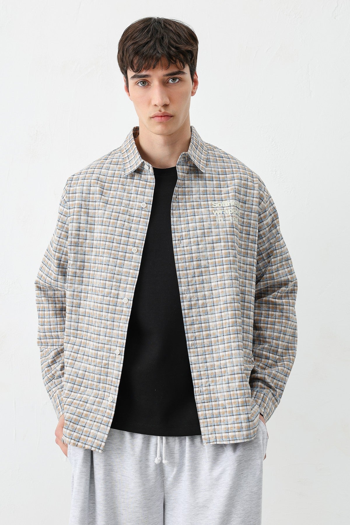 Long-Sleeved Checkered Shirt