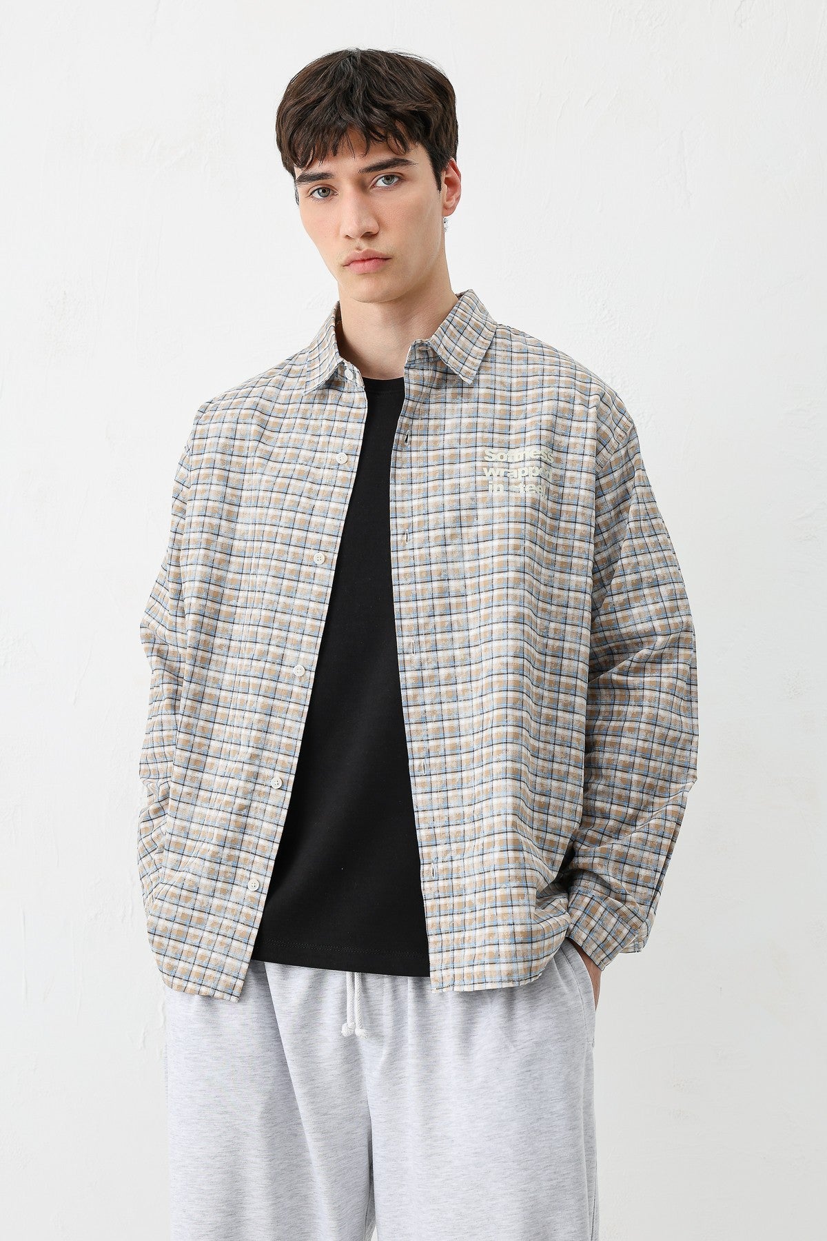Long-Sleeved Checkered Shirt