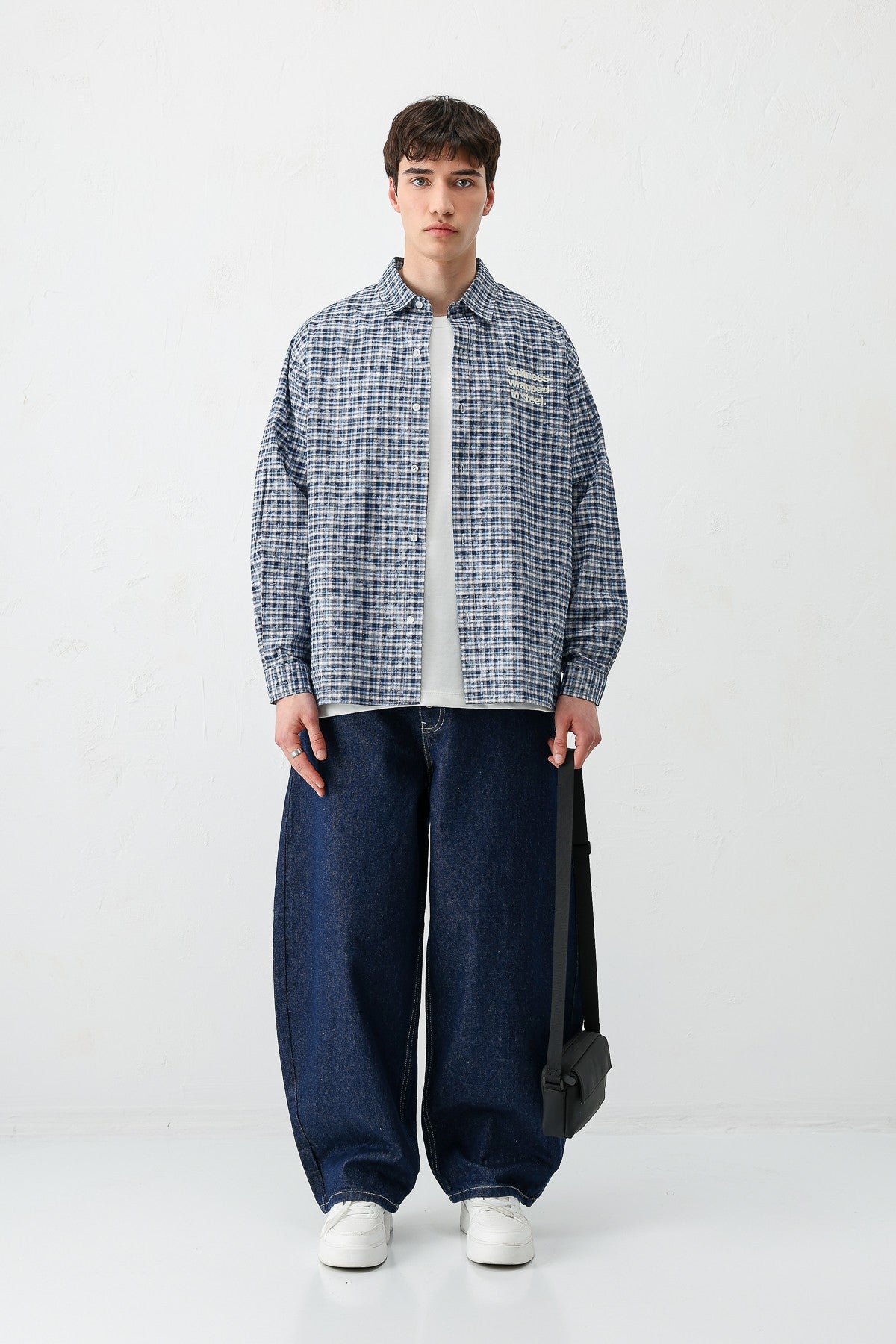 Long-Sleeved Checkered Shirt