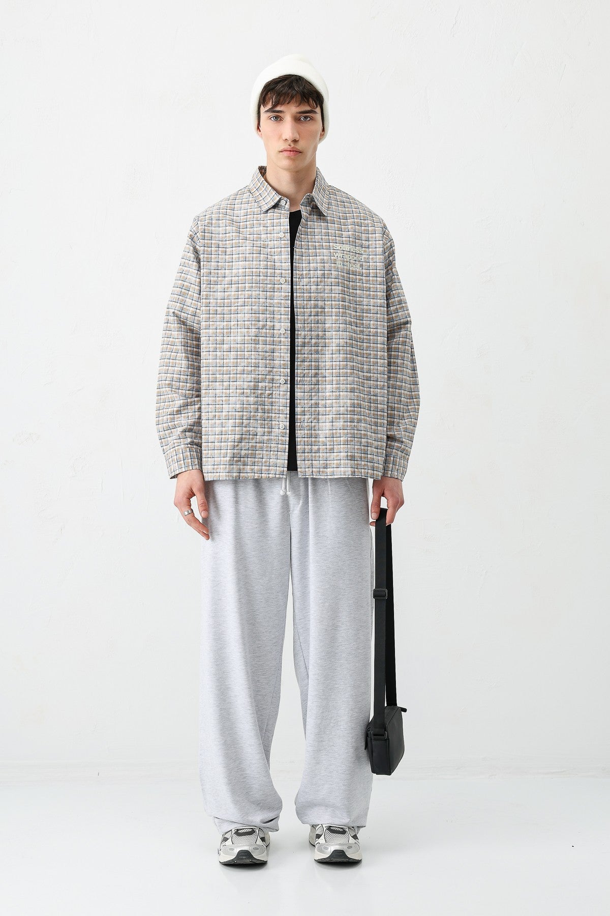 Long-Sleeved Checkered Shirt