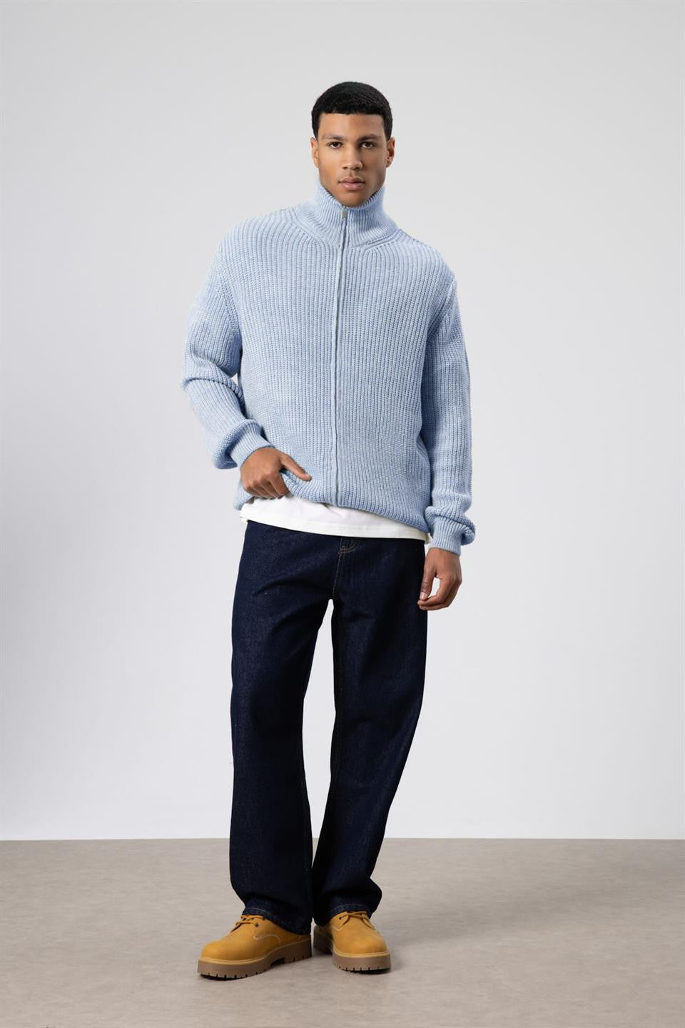 Oversized Zipper-Front Knit Cardigan