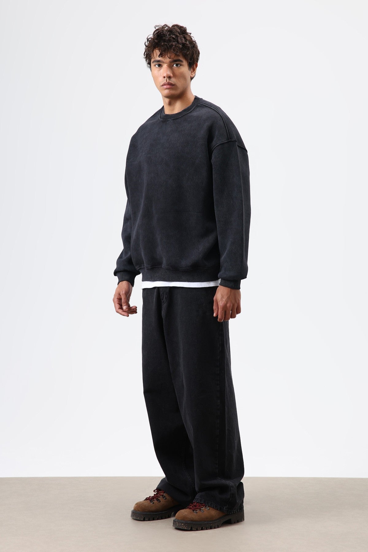 Basic Oversized Washed Sweatshirt