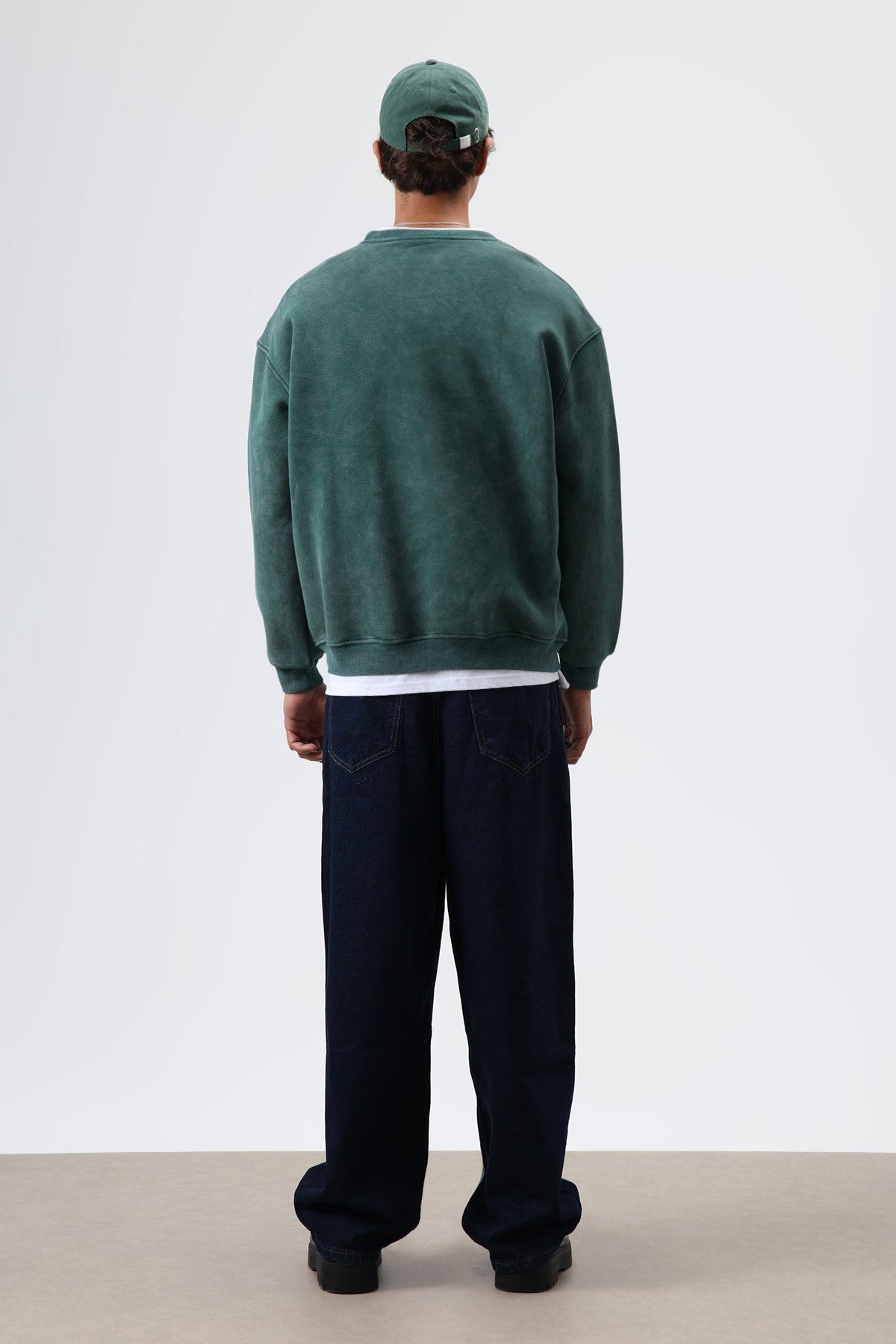 Basic Oversized Washed Sweatshirt