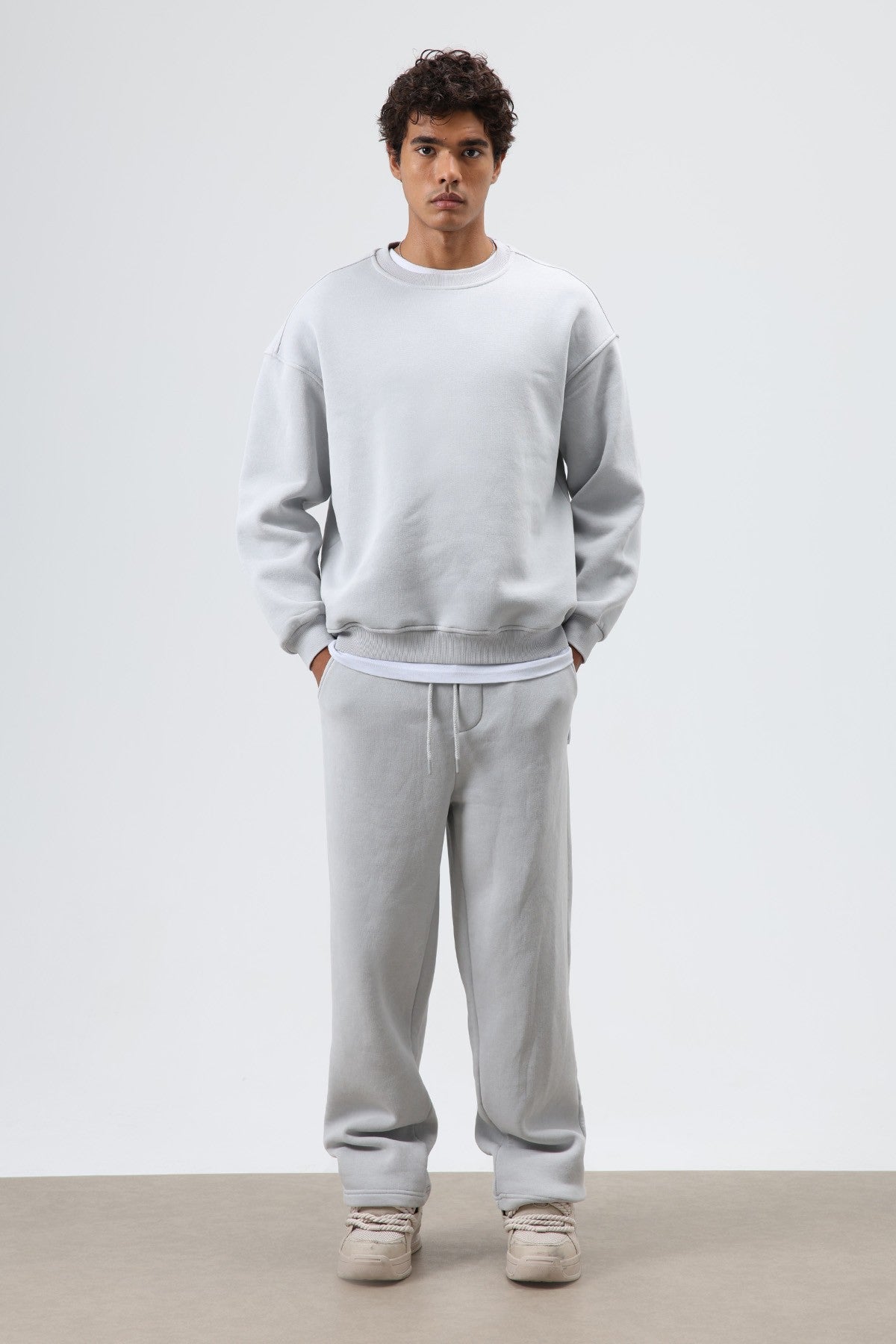 Basic Oversized Washed Sweatshirt