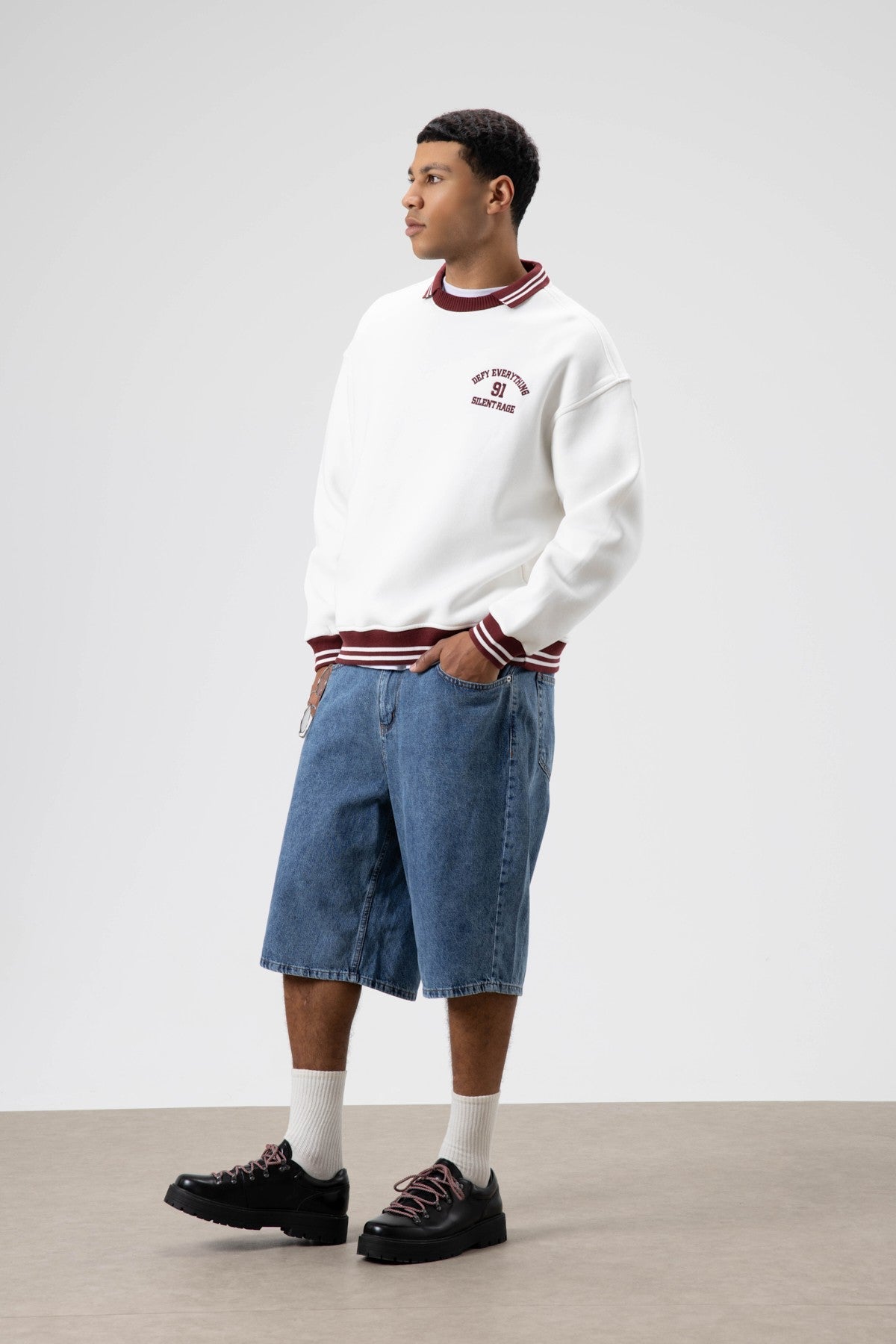 Oversized Collar Sweatshirt with Embroidery Details