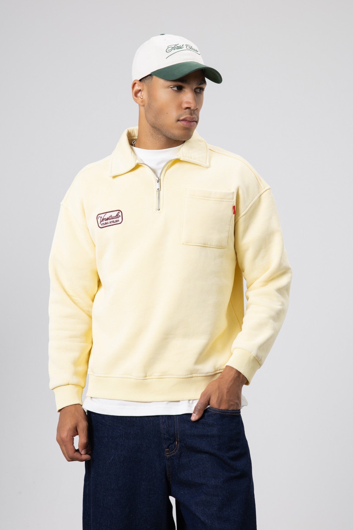Oversized Printed Sweatshirt with a Collar and Zipper