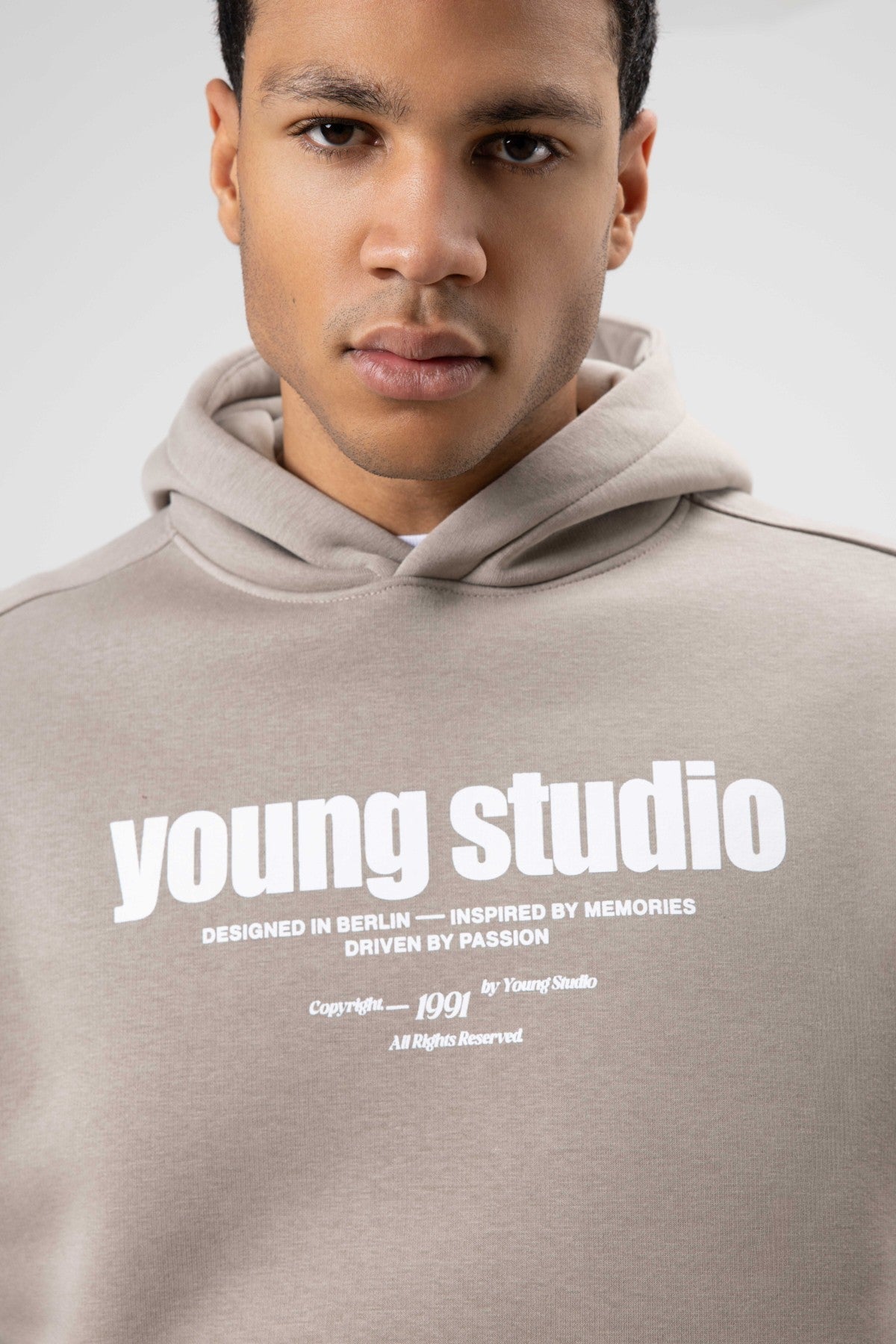 Oversized Printed Hooded Sweatshirt in Light Mink