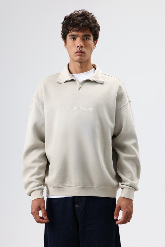 Oversized Sweatshirt with a Collar and Zipper