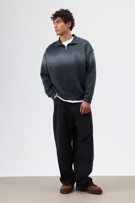 Oversized Sweatshirt with a Collar and Zipper