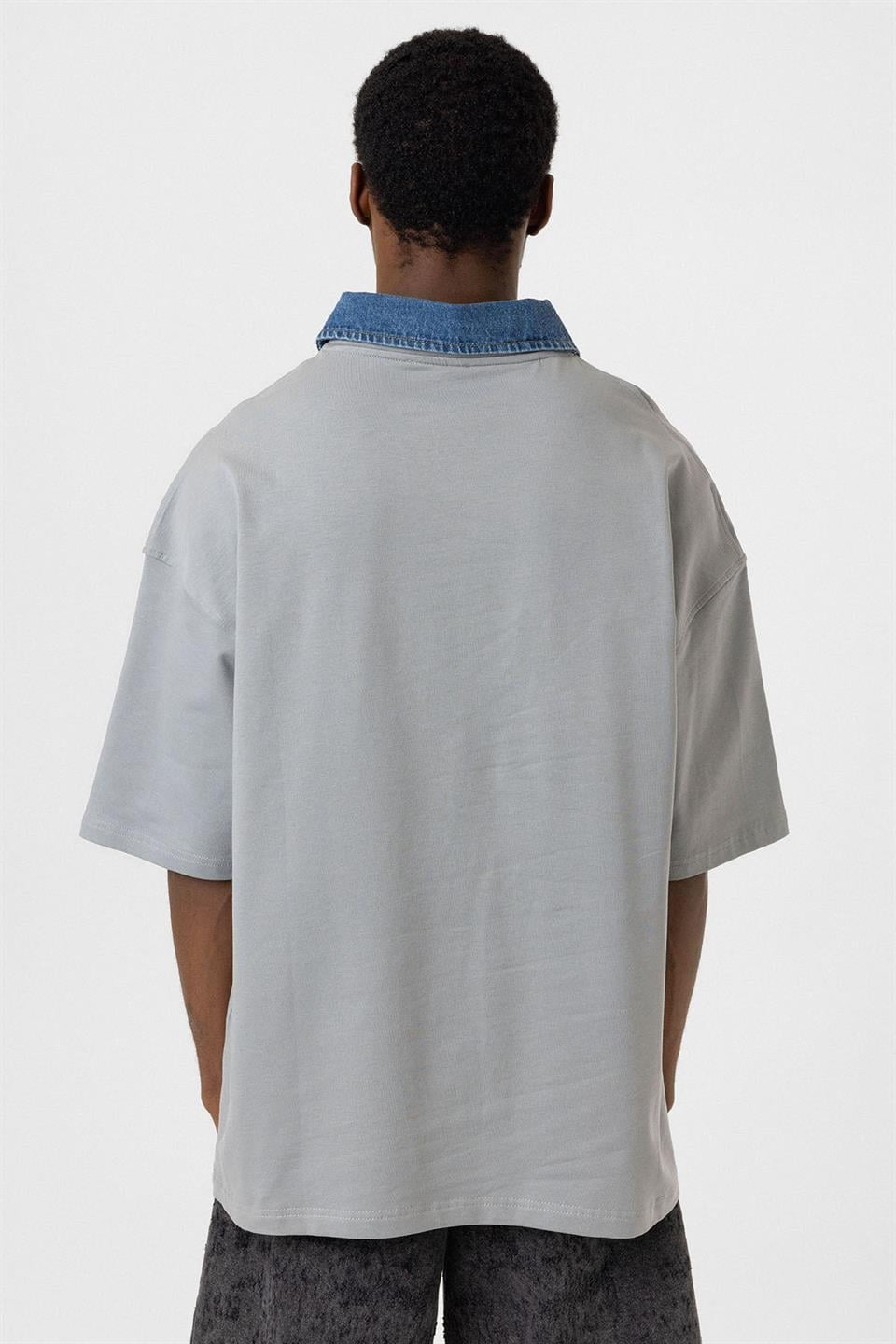 Oversized T-Shirt with Polo Collar and Embroidered Design