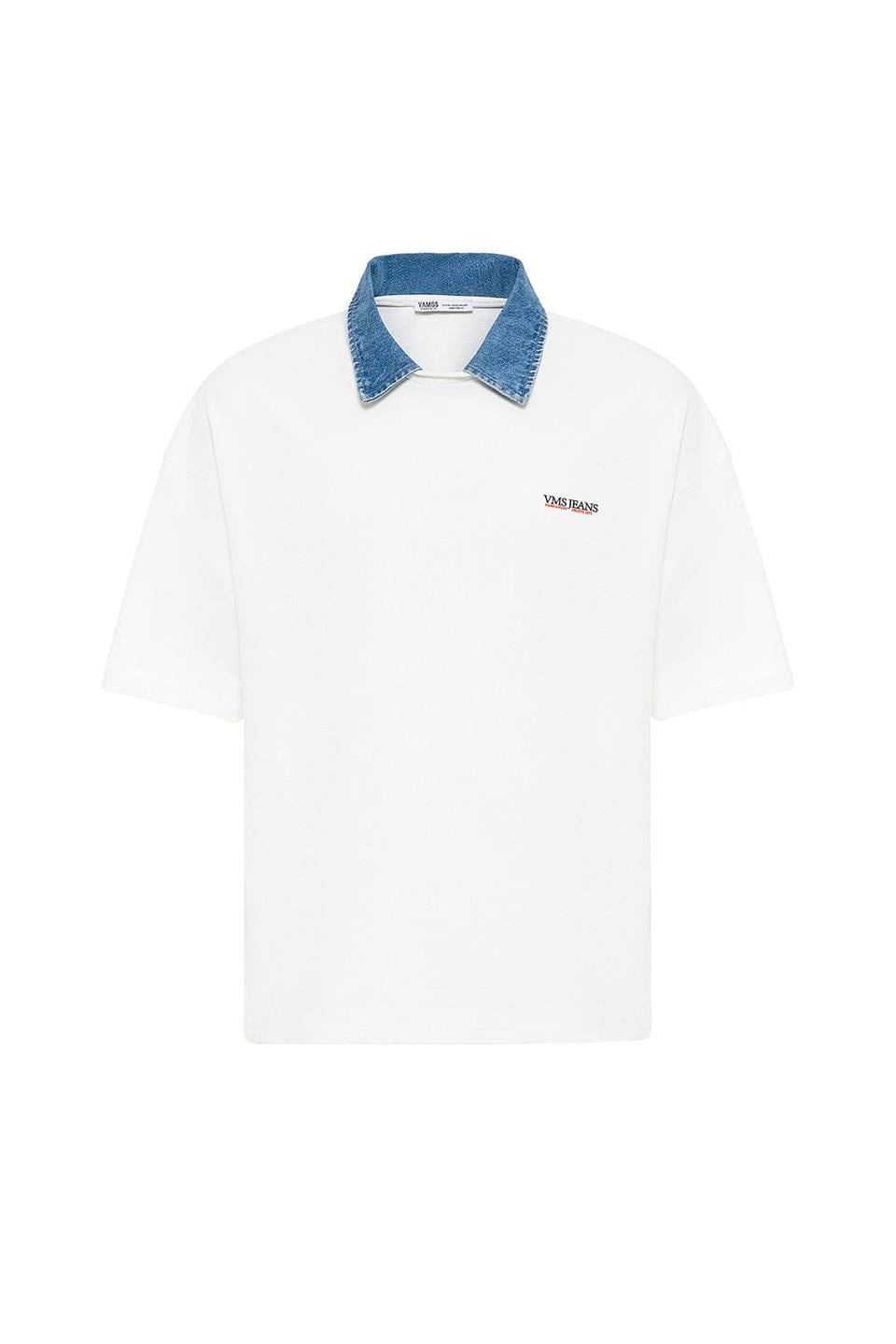 Oversized T-Shirt with Polo Collar and Embroidered Design