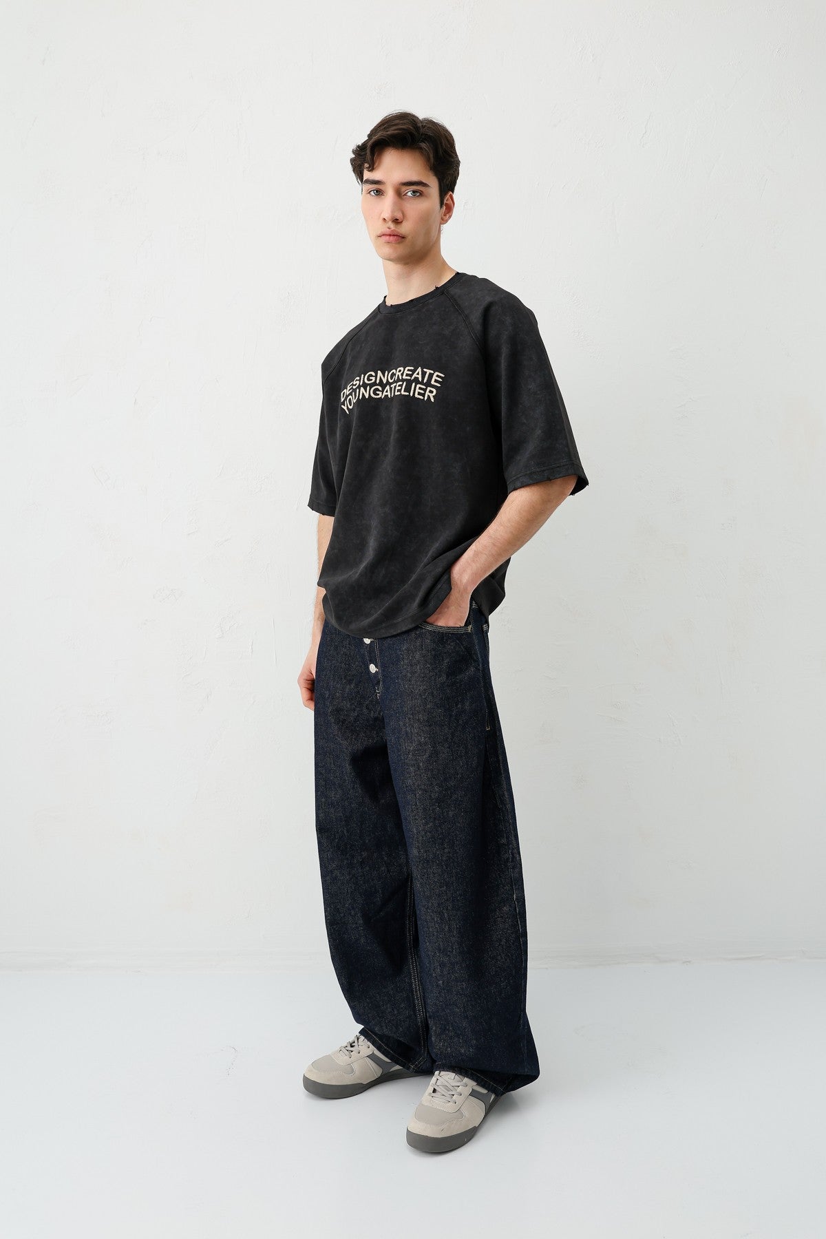 Oversized Raglan-Sleeve T-Shirt with Printed Text