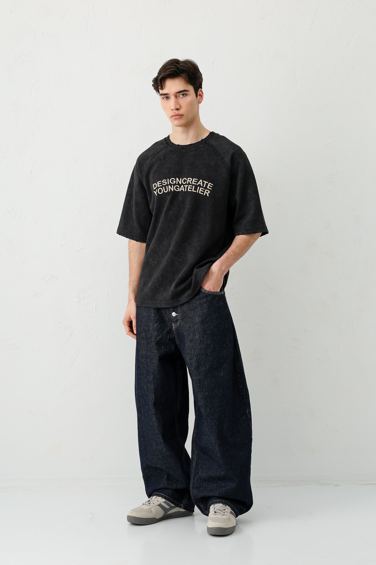 Oversized Raglan-Sleeve T-Shirt with Printed Text