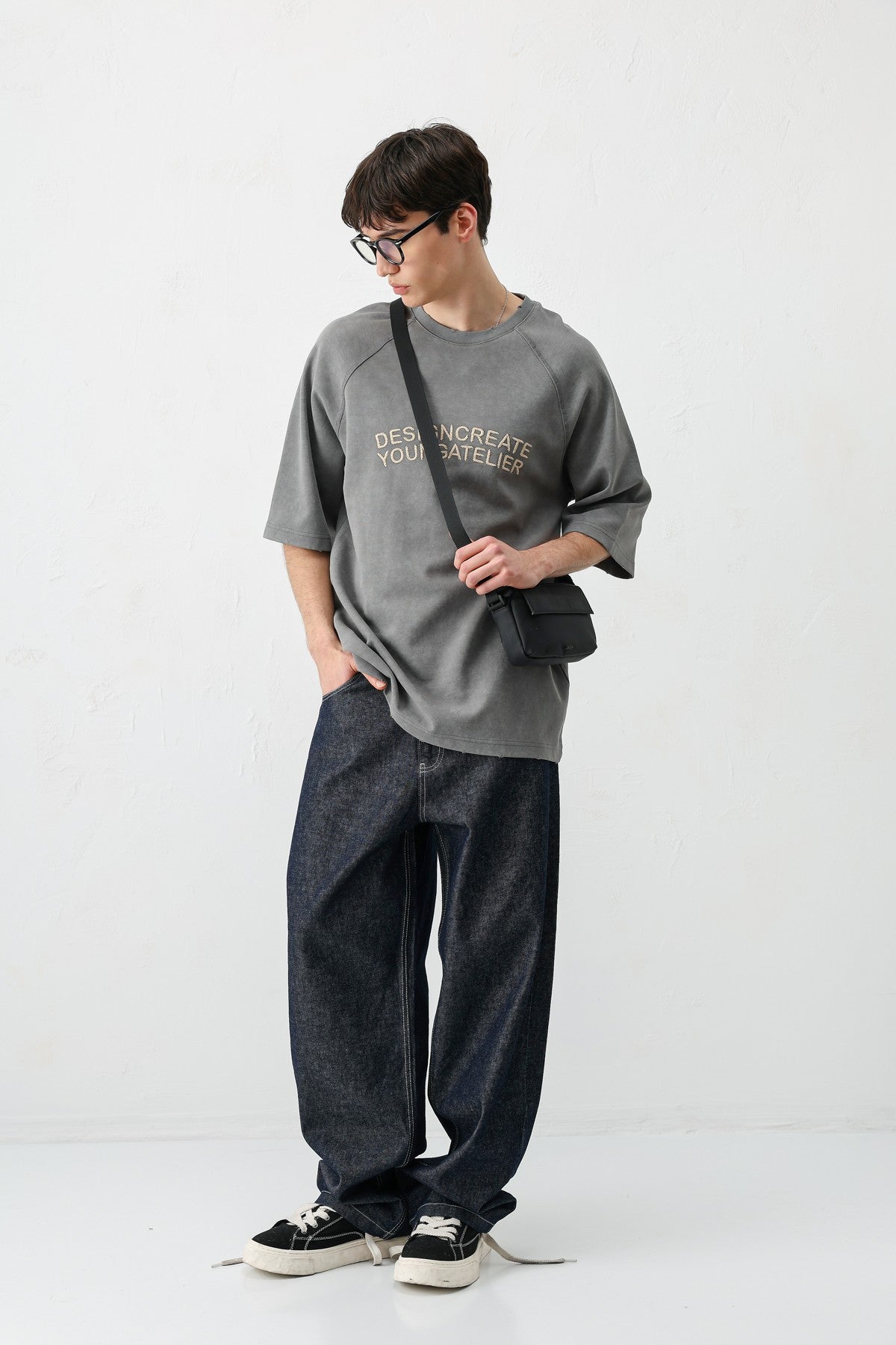 Oversized Raglan-Sleeve T-Shirt with Printed Text