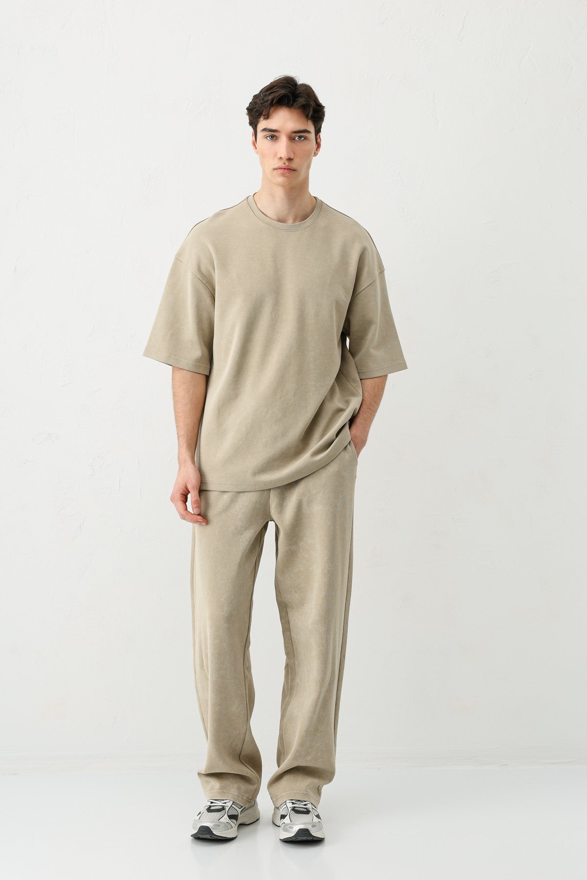 Short-Sleeved, Washed Oversized T-Shirt
