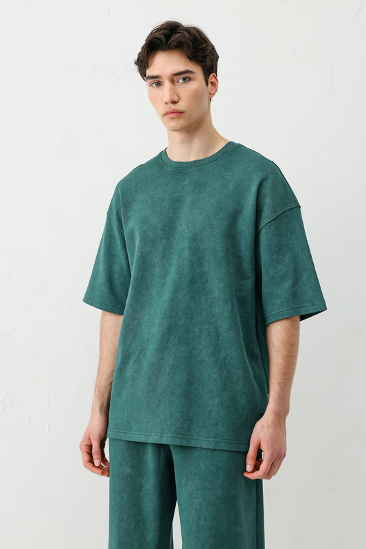 Short-Sleeved, Washed Oversized T-Shirt