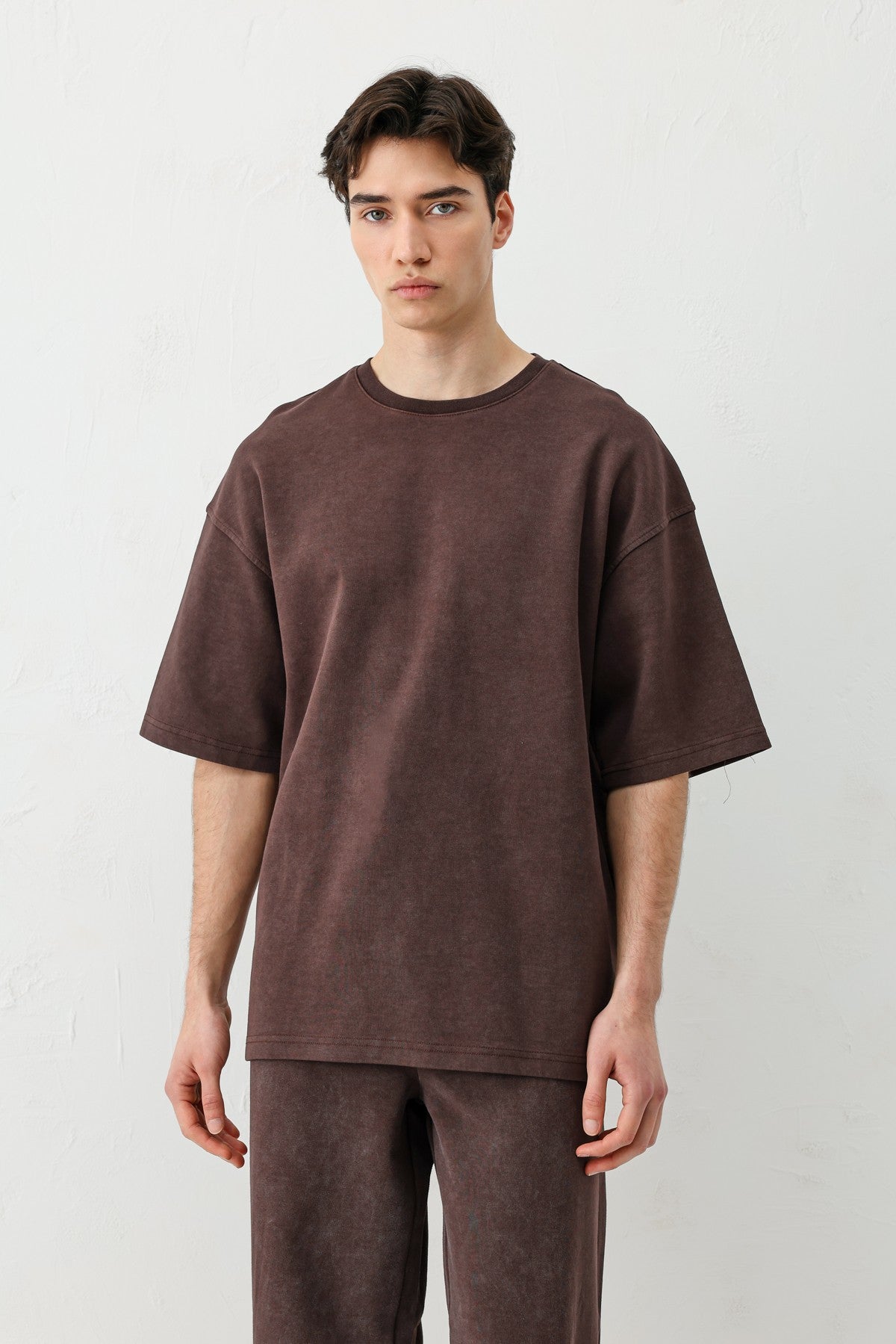 Short-Sleeved, Washed Oversized T-Shirt