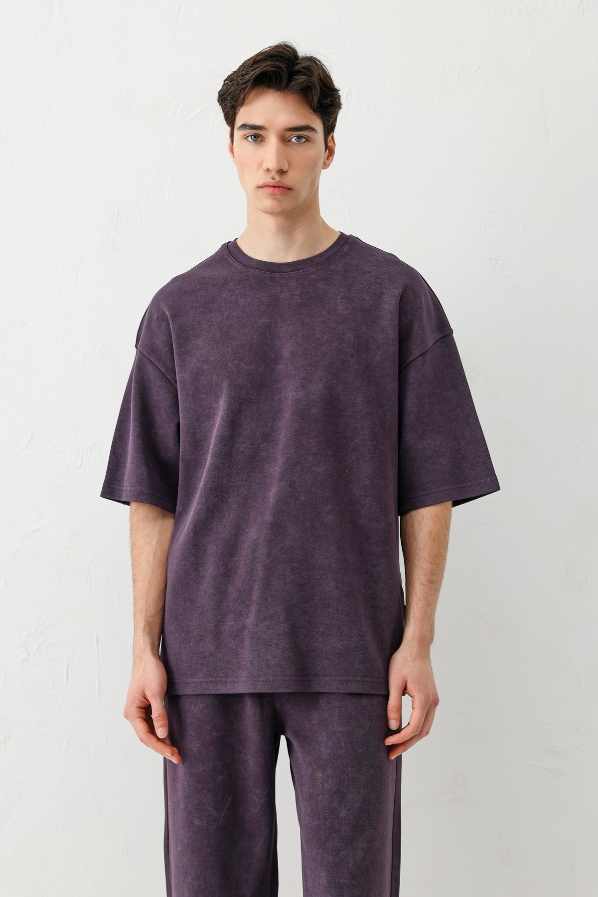 Short-Sleeved, Washed Oversized T-Shirt