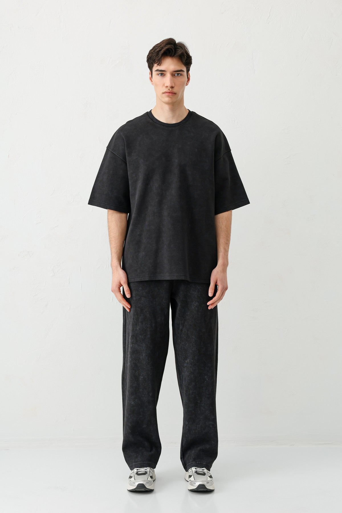 Short-Sleeved, Washed Oversized T-Shirt