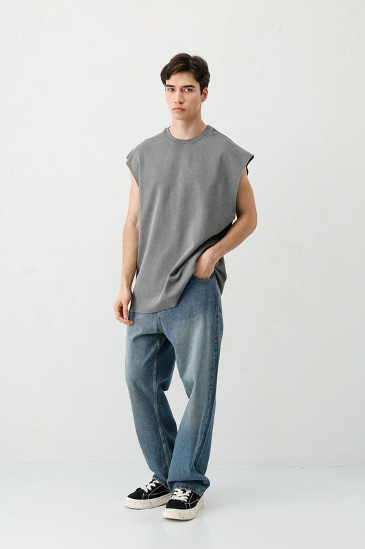Basic Sleeveless T-Shirt