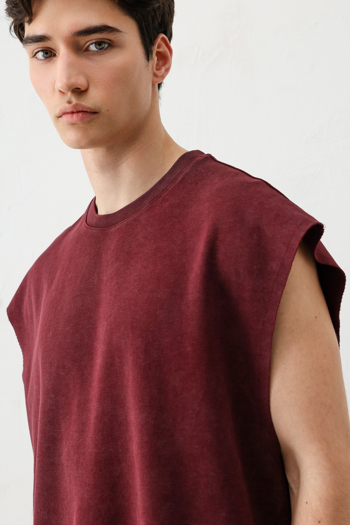 Basic Sleeveless T-Shirt