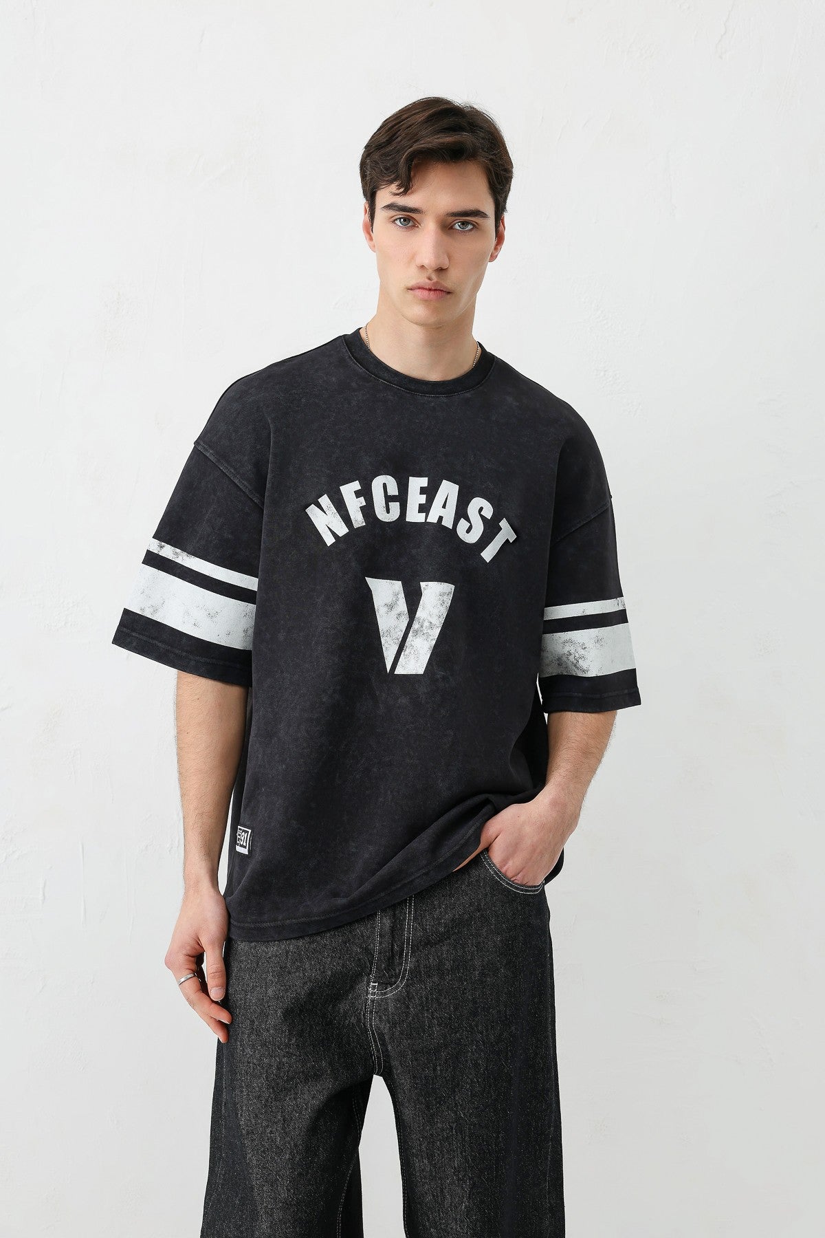Oversized T-Shirt with V-Print and Sleeve Details