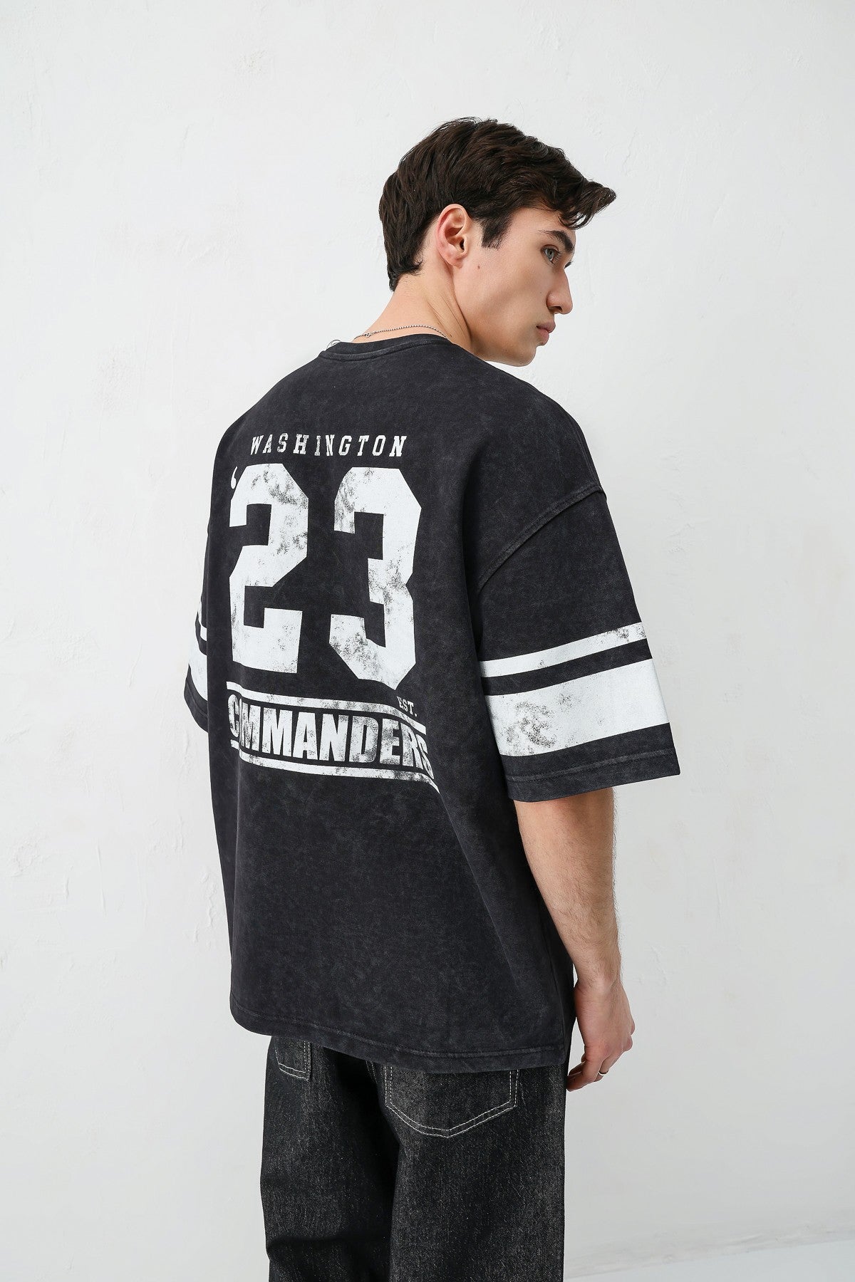 Oversized T-Shirt with V-Print and Sleeve Details