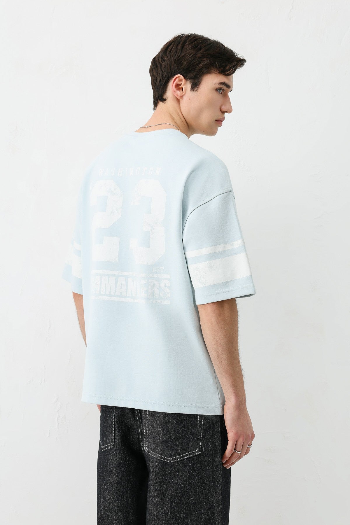 Oversized T-Shirt with V-Print and Sleeve Details