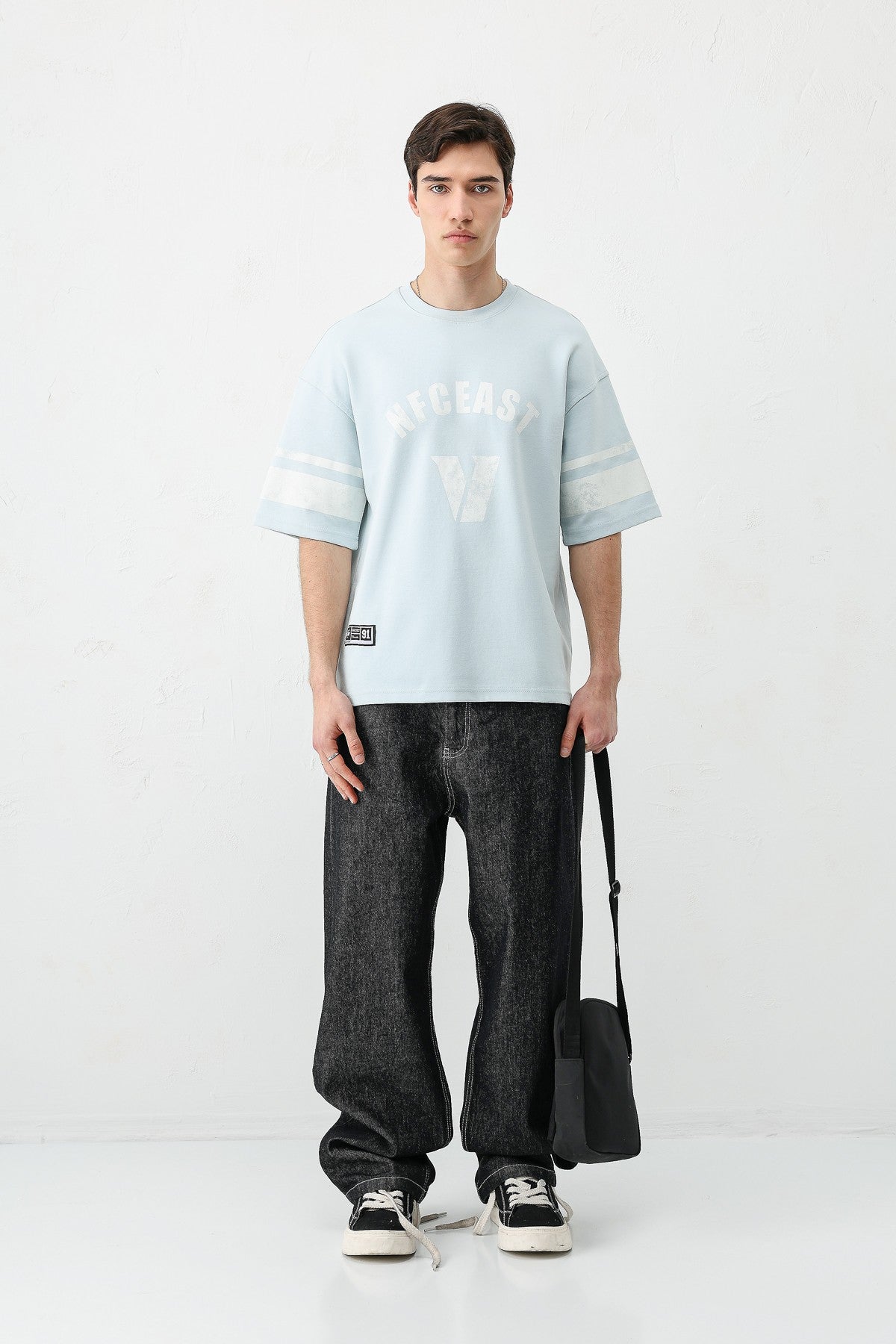 Oversized T-Shirt with V-Print and Sleeve Details