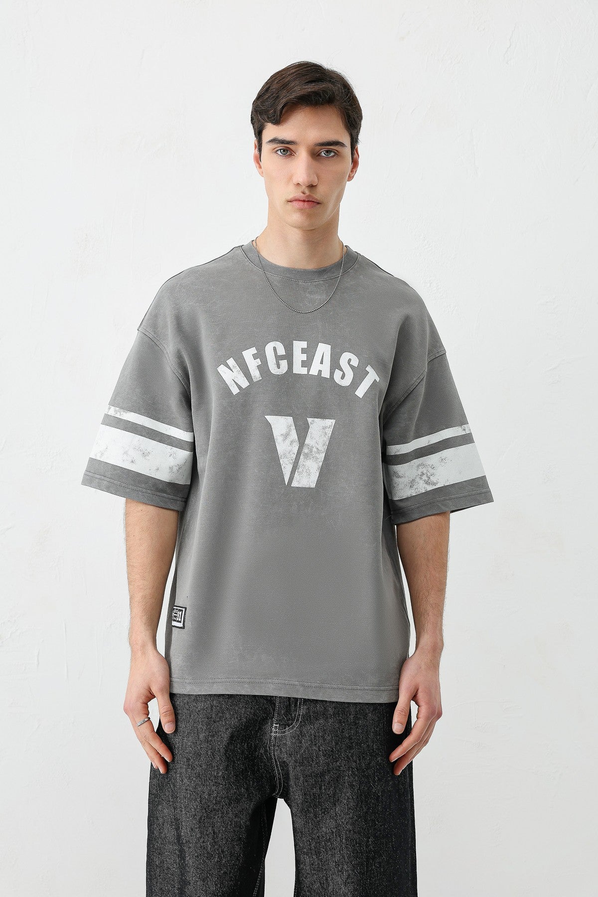Oversized T-Shirt with V-Print and Sleeve Details