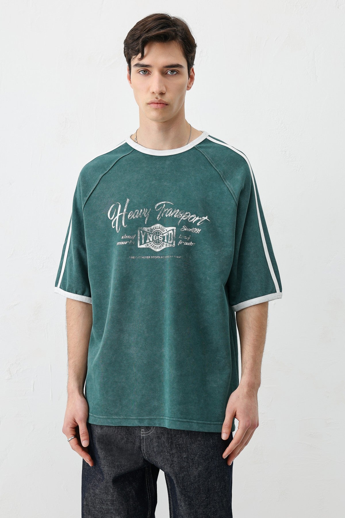 WASHED RAGLAN-SLEEVE T-SHIRT