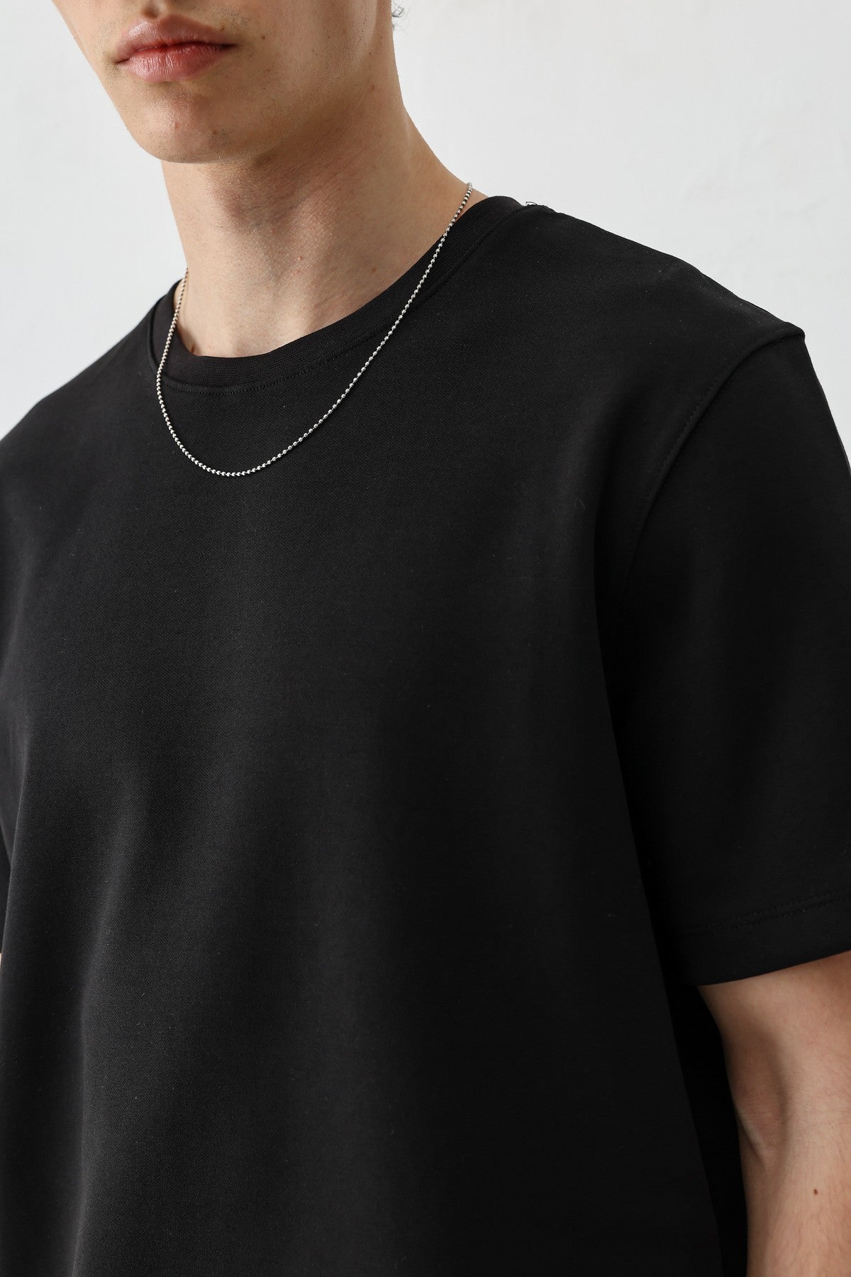 Short-Sleeved Boxy-Fit T-Shirt