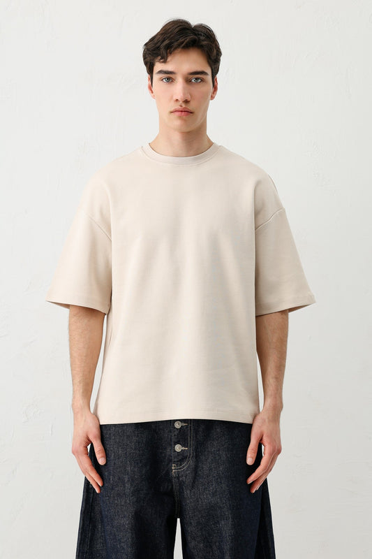 Short-Sleeved Boxy-Fit T-Shirt