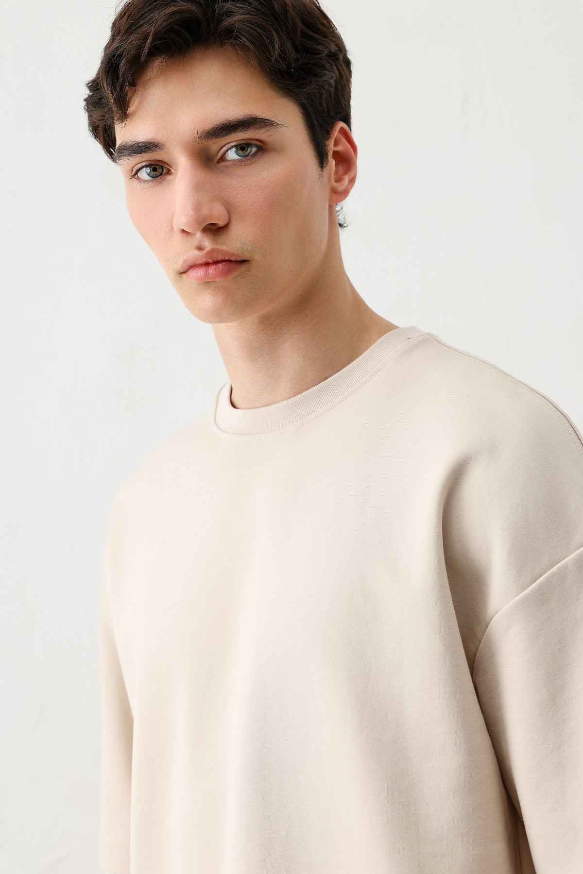 Short-Sleeved Boxy-Fit T-Shirt
