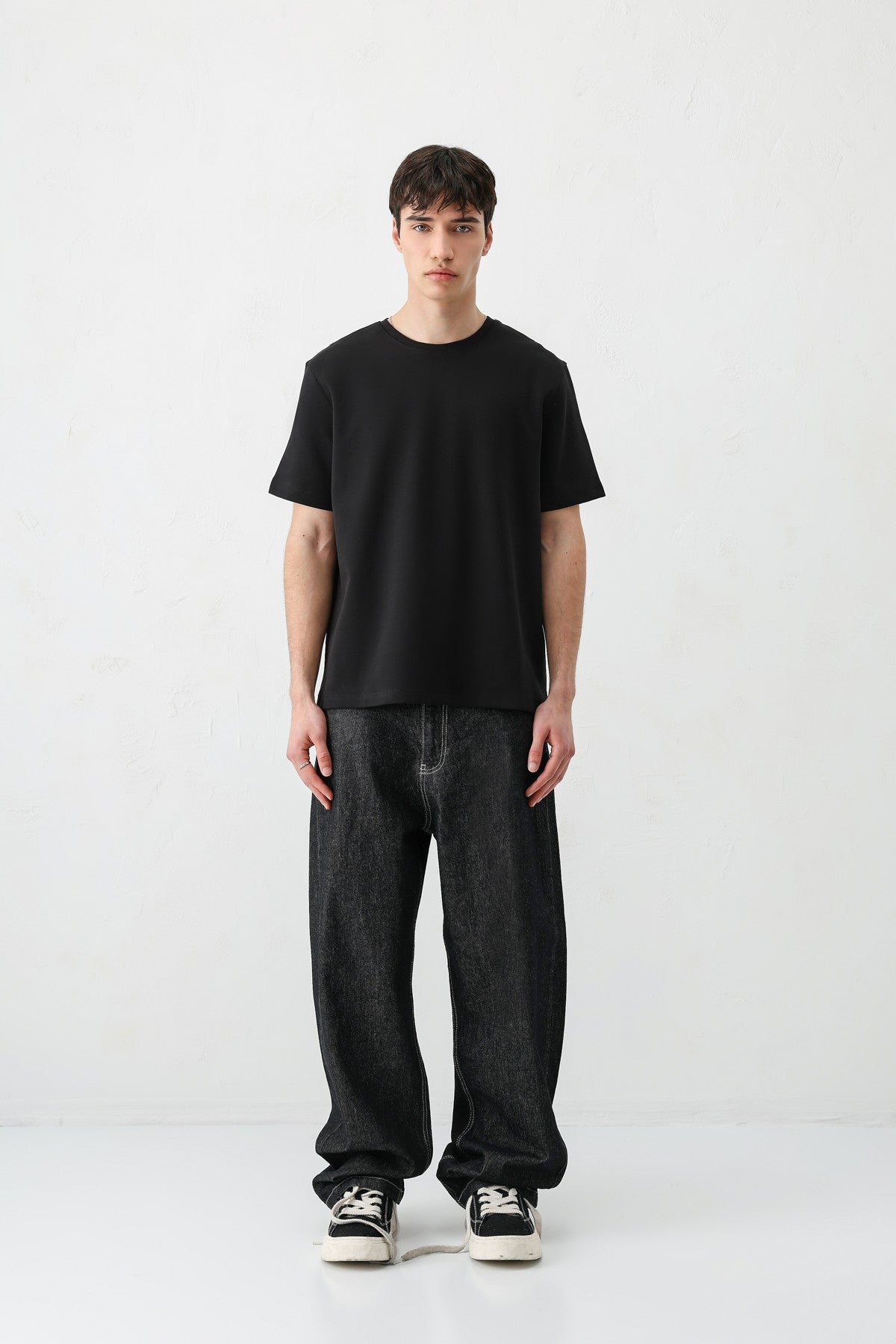 Short-Sleeved Boxy-Fit T-Shirt